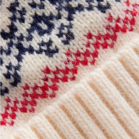 💟 Boden Fair Isle Wool Hat in Navy/ Oatmeal Fairisle - Picture 2 of 3
